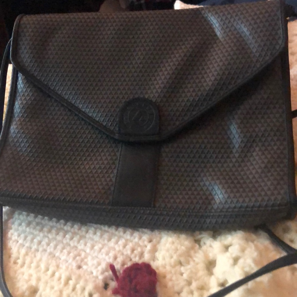 Liz Claiborne little cross body